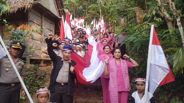 HUT ke-72 RI, Suku Baduy Baca Ikrar Setia Pancasila dan NKRI