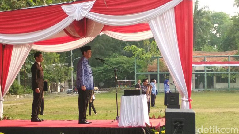 Bangun Tol Laut, Luhut: Kita Ingin Harga Bahan Pokok Murah Bangun Tol Laut, Luhut: Kita Ingin Harga Bahan Pokok Murah