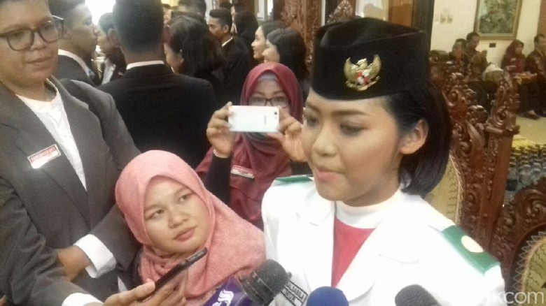 Ditunjuk 1 Jam Sebelum Upacara, Fariza Deg-degan Bawa Baki 