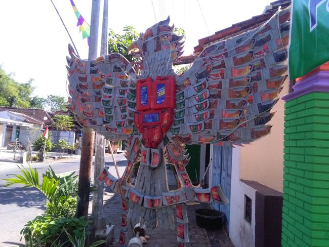 Sambut HUT RI, Gapura Kampung di Jakarta, Jabar & Banten 