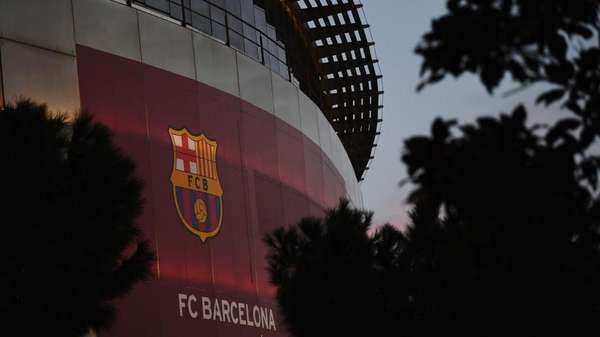 Nuansa Duka dalam Laga di Camp Nou Akhir Pekan Ini Nuansa Duka dalam Laga di Camp Nou Akhir Pekan Ini