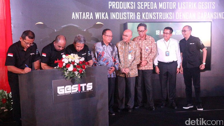 Motor Listrik Lokal Gesits Siap Diproduksi Motor Listrik Lokal Gesits Siap Diproduksi