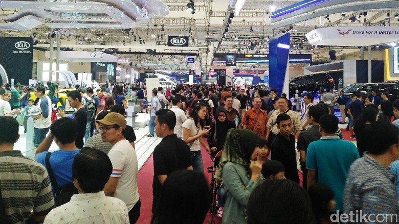 GIIAS 2018 Diharapkan Lebih Banyak Mobil Ramah Lingkungannya GIIAS 2018 Diharapkan Lebih Banyak Mobil Ramah Lingkungannya