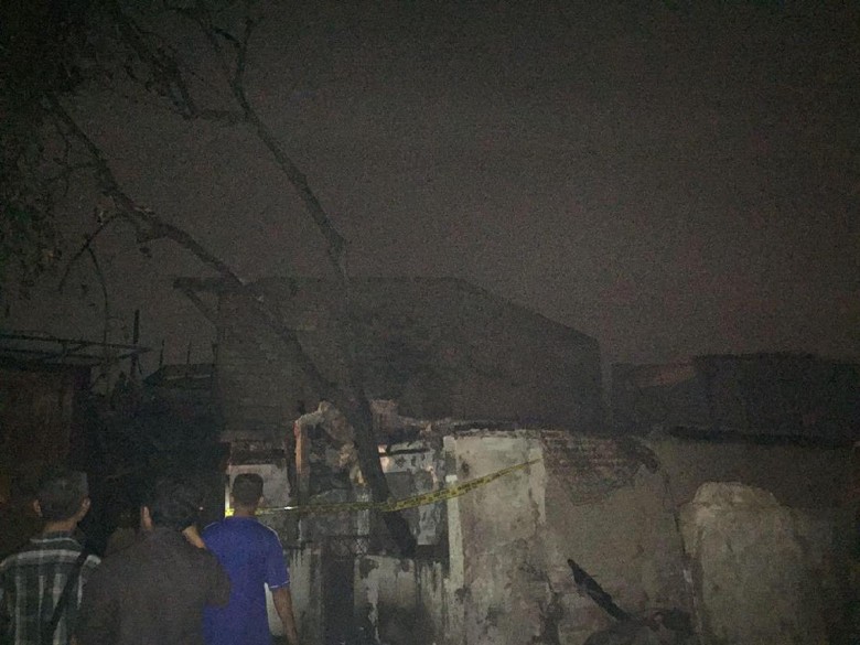 Kebakaran di Kebayoran Lama, Warga: Isi Rumah Habis Semua Kebakaran di Kebayoran Lama, Warga: Isi Rumah Habis Semua