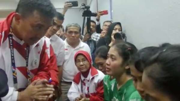 Menpora Sempat Pertanyakan Keputusan Pelatih Takraw Putri untuk Walk Out Menpora Sempat Pertanyakan Keputusan Pelatih Takraw Putri untuk Walk Out
