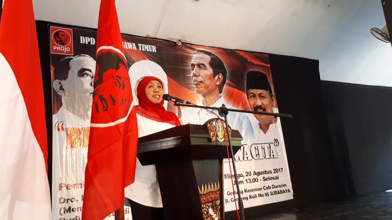 Didukung Projo untuk Pilgub Jatim, Khofifah Akan Laporan ke Jokowi Didukung Projo untuk Pilgub Jatim, Khofifah Akan Laporan ke Jokowi