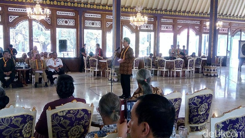 Mendagri Ingin Pembentukan UPT Keraton Surakarta Dipercepat Mendagri Ingin Pembentukan UPT Keraton Surakarta Dipercepat