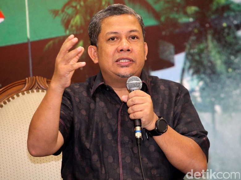 Jokowi Panaskan Mesin Kampanye, Fahri: Kandidat yang Lain Mana? Jokowi Panaskan Mesin Kampanye, Fahri: Kandidat yang Lain Mana?