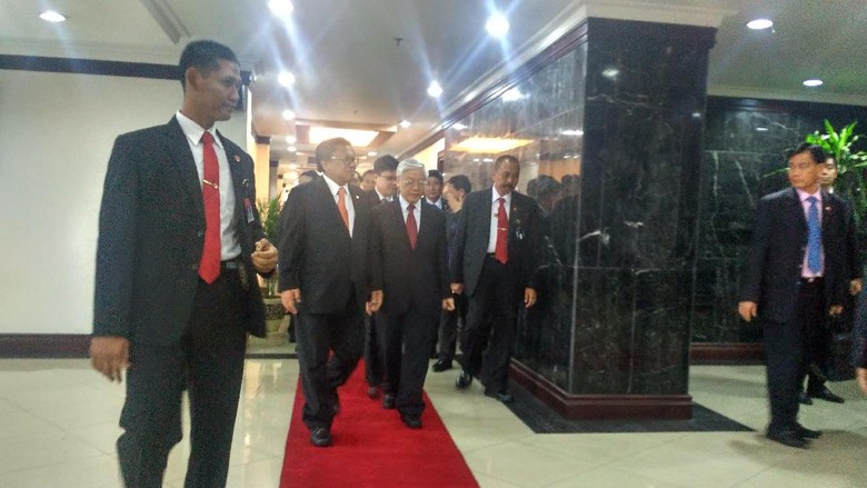 Bertemu Sekjen Partai Komunis Vietnam, OSO Bahas Kopi Bertemu Sekjen Partai Komunis Vietnam, OSO Bahas Kopi