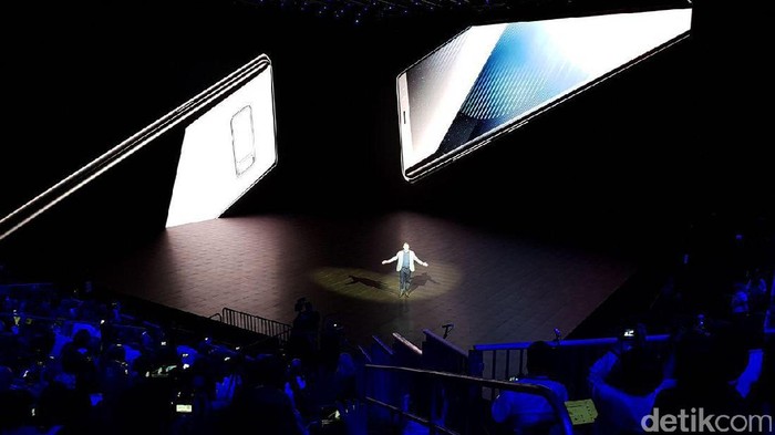 Peluncuran Galaxy Note 8 di New York (Achmad Rouzni Noor II/detikINET) Peluncuran Galaxy Note 8 di New York (Achmad Rouzni Noor II/detikINET)