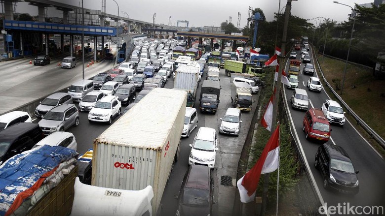 Jalanan Macet Jangan Salahkan Industri Otomotif Jalanan Macet Jangan Salahkan Industri Otomotif