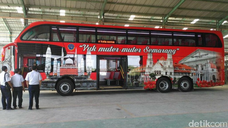 Gratis! Bus Tingkat Ini Siap Berkeliling Tempat Wisata di Semarang Gratis! Bus Tingkat Ini Siap Berkeliling Tempat Wisata di Semarang