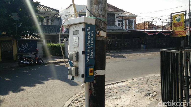 Cikal Bakal SPBU Mobil Listrik Cikal Bakal SPBU Mobil Listrik