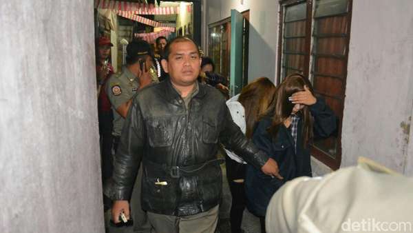 PSK asal Jawa Barat Terjaring Razia di Kawasan Tretes PSK asal Jawa Barat Terjaring Razia di Kawasan Tretes