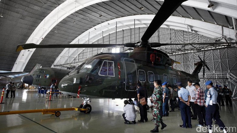 POM TNI Sebut Cek Fisik Heli AW 101 Libatkan Tim Independen POM TNI Sebut Cek Fisik Heli AW 101 Libatkan Tim Independen