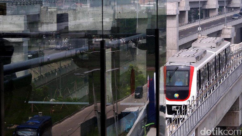 Skytrain Bandara Soetta Beroperasi Hari Minggu Skytrain Bandara Soetta Beroperasi Hari Minggu