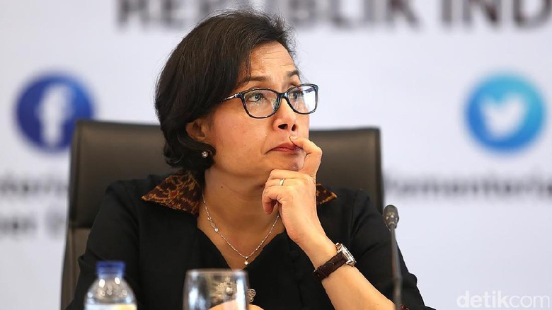 Sri Mulyani Buka Suara soal Protes Tere Liye Sri Mulyani Buka Suara soal Protes Tere Liye