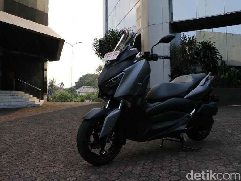 Yamaha: 1.500 Unit XMAX Terpesan Dalam 48 Jam Yamaha: 1.500 Unit XMAX Terpesan Dalam 48 Jam