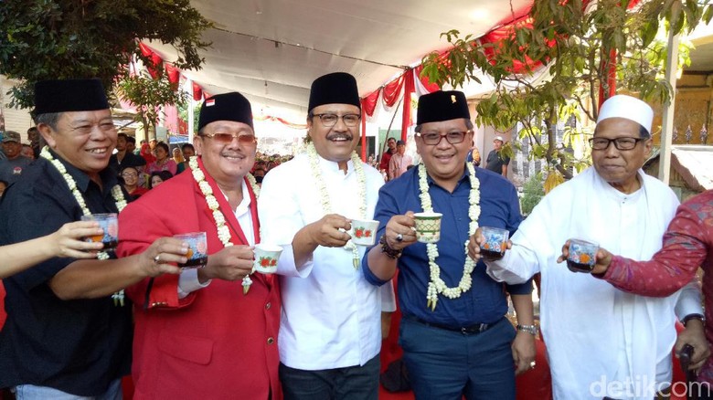 Ngopi Bareng Gus Ipul, Sekjen PDIP: Jawa Timur Sangat Penting Ngopi Bareng Gus Ipul, Sekjen PDIP: Jawa Timur Sangat Penting