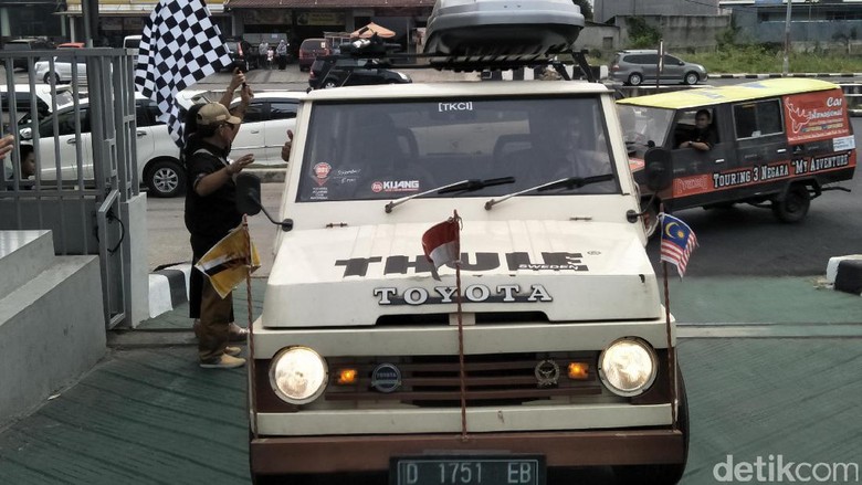 Suka Duka Nyetir Kijang Tua ke Brunei Darussalam-Malaysia Suka Duka Nyetir Kijang Tua ke Brunei Darussalam-Malaysia