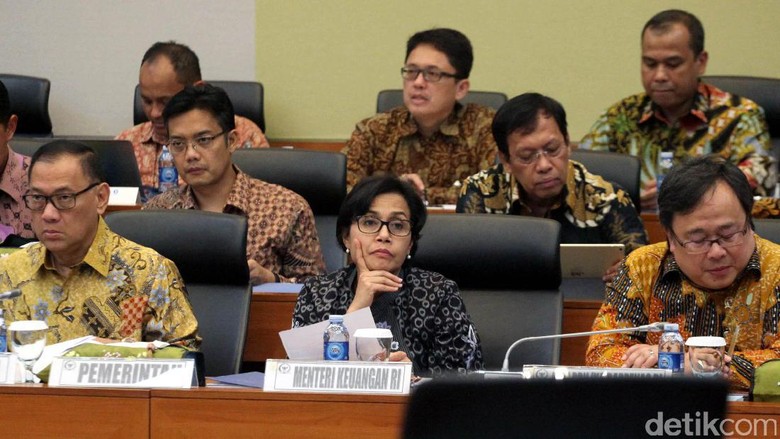 Sri Mulyani Pangkas Proyeksi Pertumbuhan Ekonomi 2017 Jadi 5,17% Sri Mulyani Pangkas Proyeksi Pertumbuhan Ekonomi 2017 Jadi 5,17%