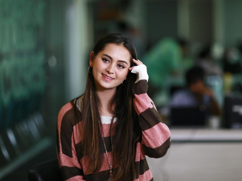 Jasmine Thompson Ngaku Kagumi Raisa dan Tulus Jasmine Thompson Ngaku Kagumi Raisa dan Tulus