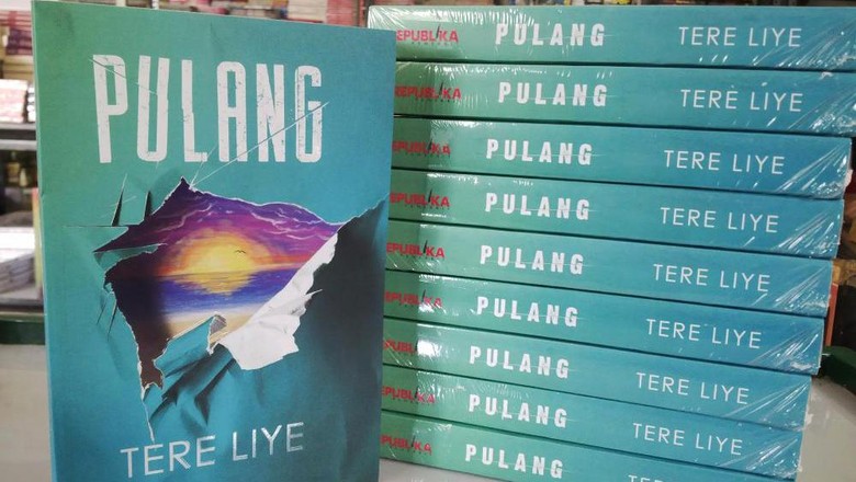 Heboh Pajak Penulis, Tere Liye Upload Sekuel Novel Pulang via Facebook Heboh Pajak Penulis, Tere Liye Upload Sekuel Novel Pulang via Facebook