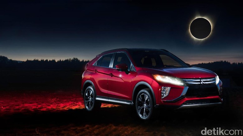 Mitsubishi Luncurkan SUV Saat Gerhana Matahari Mitsubishi Luncurkan SUV Saat Gerhana Matahari