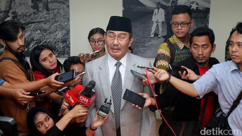 Soal Bayi Debora, Jimly: Pasien Gawat Darurat Itu Prioritas! Soal Bayi Debora, Jimly: Pasien Gawat Darurat Itu Prioritas!