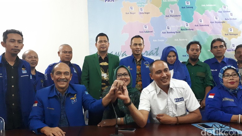 Poros Koalisi Baru Bingung Tentukan Calon untuk Pilgub Jabar 2018 Poros Koalisi Baru Bingung Tentukan Calon untuk Pilgub Jabar 2018