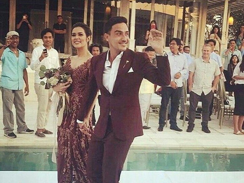 Raisa dan Hamish Daud Gelar Resepsi Romantis di Bali Raisa dan Hamish Daud Gelar Resepsi Romantis di Bali