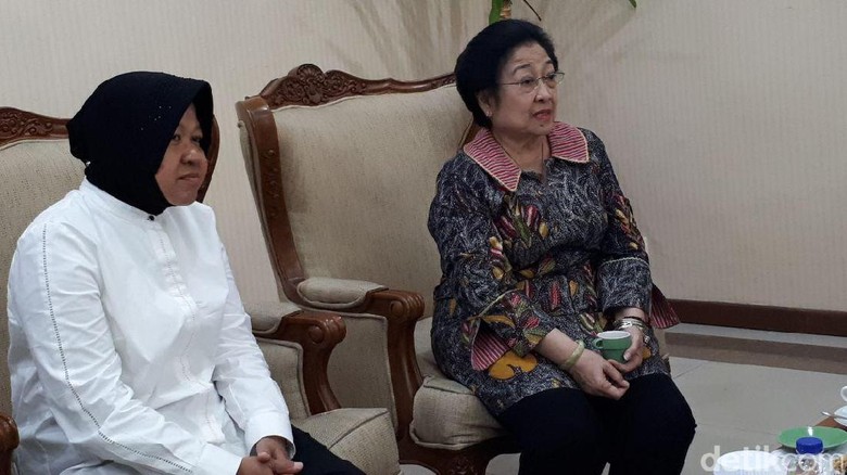 Ditanya Megawati Soal Cagub Jatim, Risma: Ibu Feeling-nya Kuat Ditanya Megawati Soal Cagub Jatim, Risma: Ibu Feeling-nya Kuat