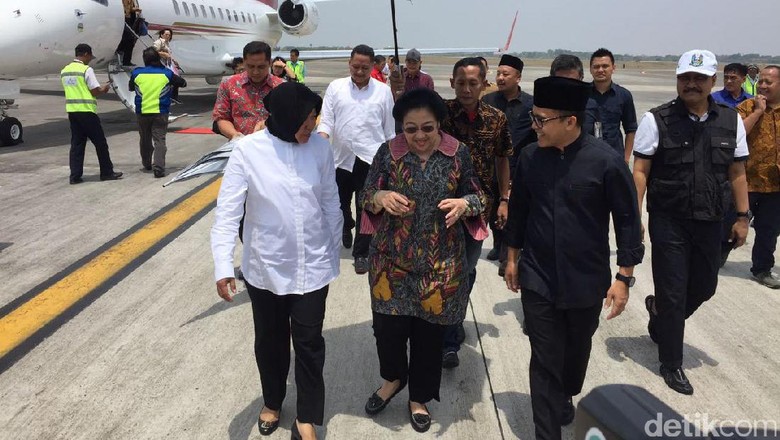 Pengamat Politik: Mega ke Jatim untuk Kepentingan yang Lebih Besar Pengamat Politik: Mega ke Jatim untuk Kepentingan yang Lebih Besar