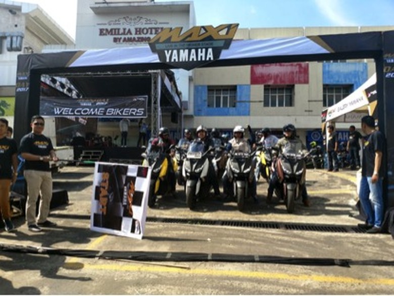 Ekspresi Cinta Skutik Premium Yamaha di #MAXIYAMAHADAY Palembang Ekspresi Cinta Skutik Premium Yamaha di #MAXIYAMAHADAY Palembang