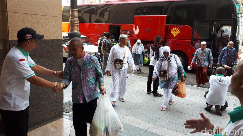 Jemaah dari Mekah Mulai Masuki Madinah, Diimbau Tak Paksakan Arbain Jemaah dari Mekah Mulai Masuki Madinah, Diimbau Tak Paksakan Arbain