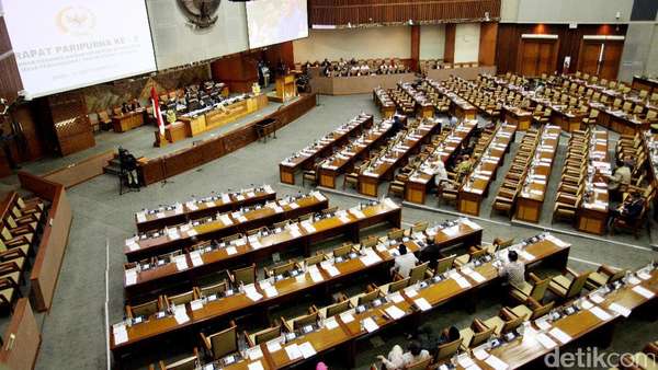 DPR Gelar Paripurna Pansus Hak Angket KPK Besok DPR Gelar Paripurna Pansus Hak Angket KPK Besok