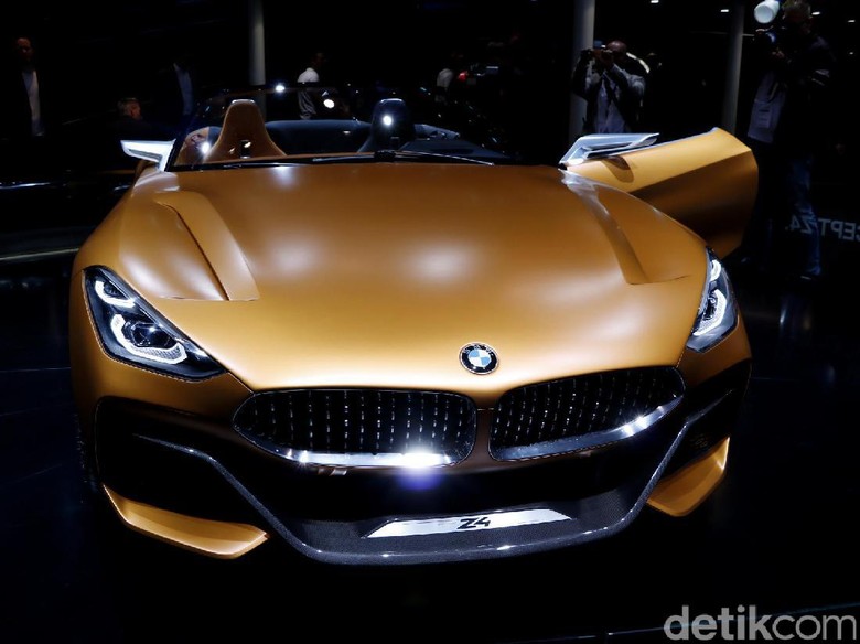 Si Seksi Roadster BMW Hidup Lagi Si Seksi Roadster BMW Hidup Lagi