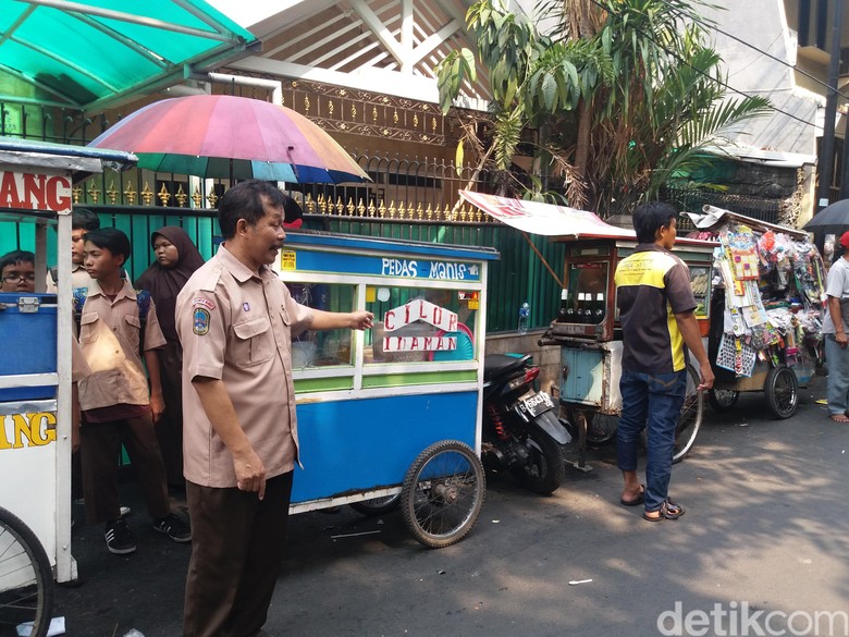 Meski Ramai, Tak Ada yang Tahu Siswi SD Lawan Penculik di Jakbar Meski Ramai, Tak Ada yang Tahu Siswi SD Lawan Penculik di Jakbar