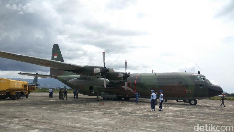 4 Pesawat Bawa Bantuan untuk Rohingya Transit di Aceh 4 Pesawat Bawa Bantuan untuk Rohingya Transit di Aceh