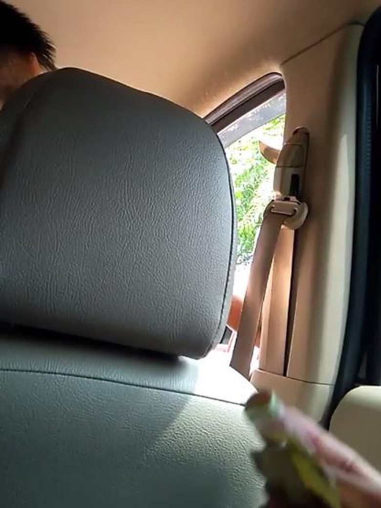 Viral Driver Uber Cekcok dengan Tukang Parkir Saat Diminta Bayar Viral Driver Uber Cekcok dengan Tukang Parkir Saat Diminta Bayar