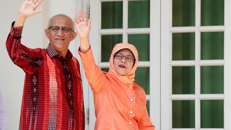 Ucapan Selamat PM Lee untuk Halimah, Presiden Wanita Pertama Singapura Ucapan Selamat PM Lee untuk Halimah, Presiden Wanita Pertama Singapura