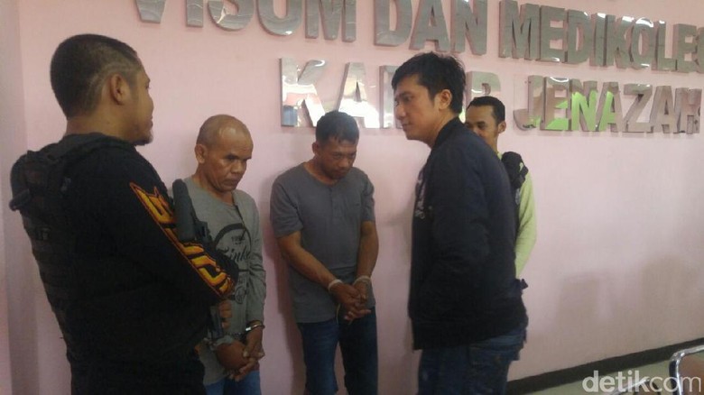Usai Buang Mayat Husni-Zakiah, Pelaku Karaoke dan Mabuk-mabukan Usai Buang Mayat Husni-Zakiah, Pelaku Karaoke dan Mabuk-mabukan