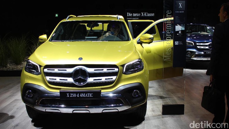 Melihat Lebih Dekat Pikap Perdana Mercedes-Benz X-Class Melihat Lebih Dekat Pikap Perdana Mercedes-Benz X-Class
