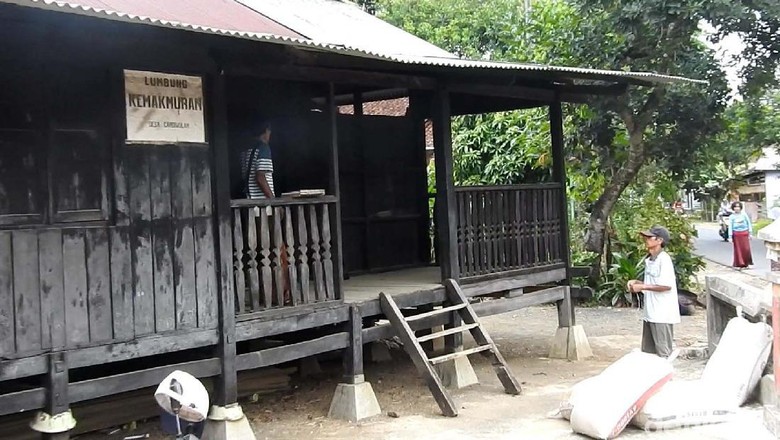 Lumbung Kemakmuran Penolong Petani di Musim Paceklik Lumbung Kemakmuran Penolong Petani di Musim Paceklik