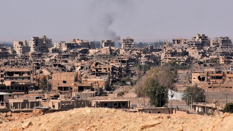 Serangan Udara Rusia Tewaskan Puluhan Orang di Deir al-Zour Suriah Serangan Udara Rusia Tewaskan Puluhan Orang di Deir al-Zour Suriah