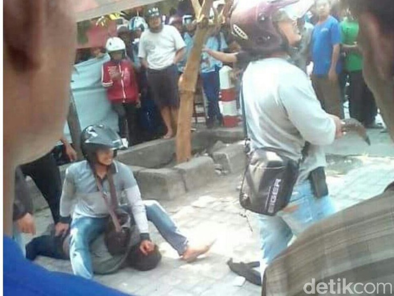 Polisi Nganjuk Bantah Video Anggotanya Dianiaya Begal Polisi Nganjuk Bantah Video Anggotanya Dianiaya Begal