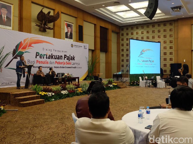 Usai Dialog Perpajakan, Dee Lestari Ingin Pajak Profesi Penulis Tetap Direvisi Usai Dialog Perpajakan, Dee Lestari Ingin Pajak Profesi Penulis Tetap Direvisi