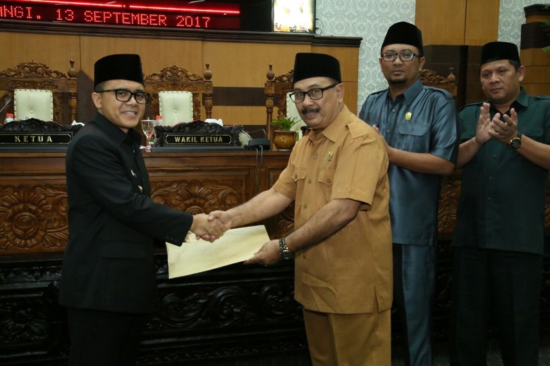 Banyuwangi Berencana Cabut 165 Perda Kedaluwarsa Banyuwangi Berencana Cabut 165 Perda Kedaluwarsa