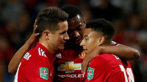 Mourinho: Masih Terlalu Dini Bicarakan Kans Juara MU Mourinho: Masih Terlalu Dini Bicarakan Kans Juara MU