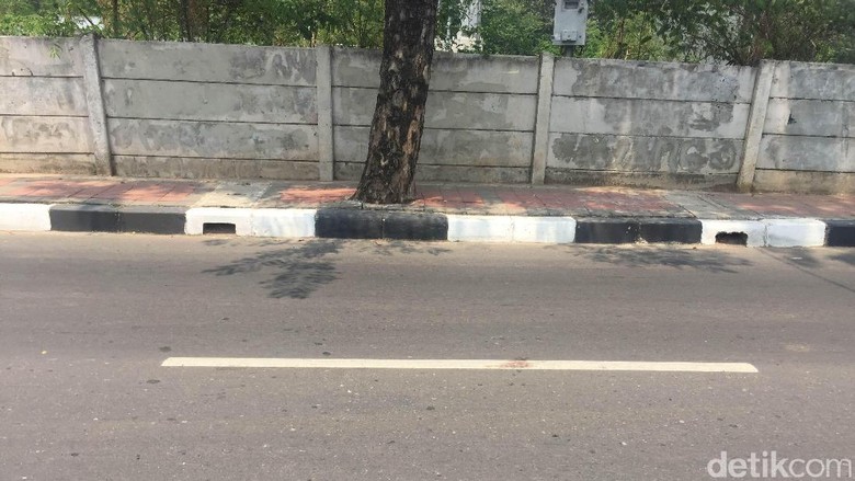 Siang Bolong, Perampok Tembak Nasabah dan Gasak Rp 25 Juta Siang Bolong, Perampok Tembak Nasabah dan Gasak Rp 25 Juta